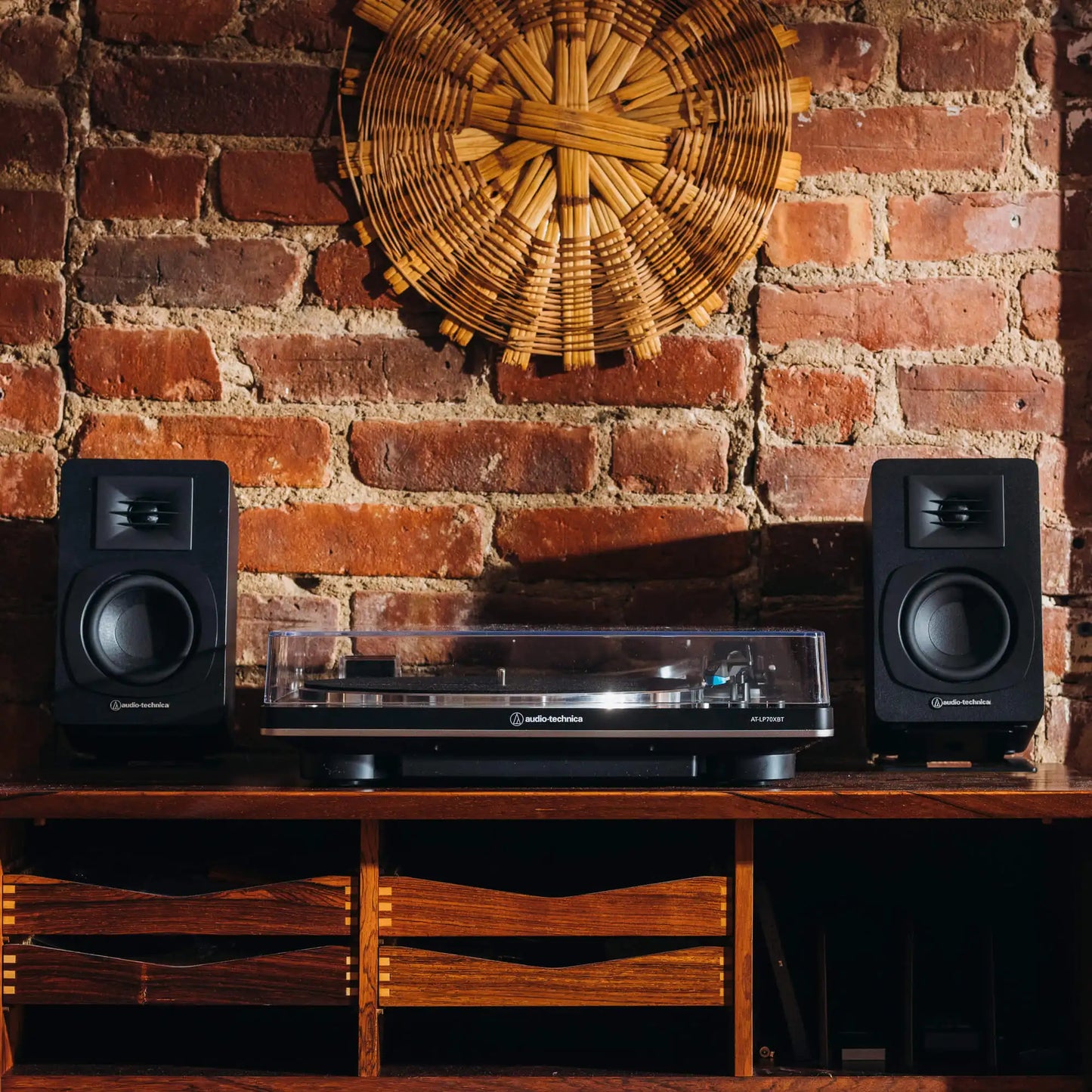 Audio-Technica - Powered Bookshelf Speakers - AT-SP3X